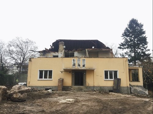 FWG | Wohnquartier am Wingertsgrund
Ein Haus muss weichen für drei neue Häuser mit 68 neuen Wohnungen. ... FWG | Wohnquartier am Wingertsgrund
Ein Haus muss weichen für drei neue Häuser mit 68 neuen Wohnungen. ...